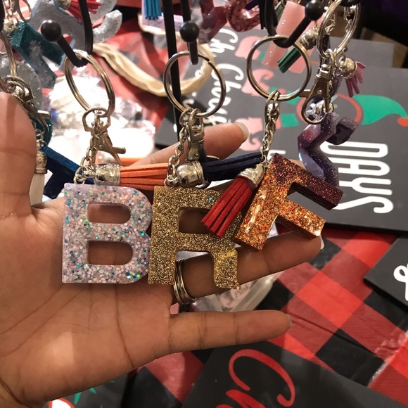 Custom keychains RESERVED( ) - Picture 1 of 1